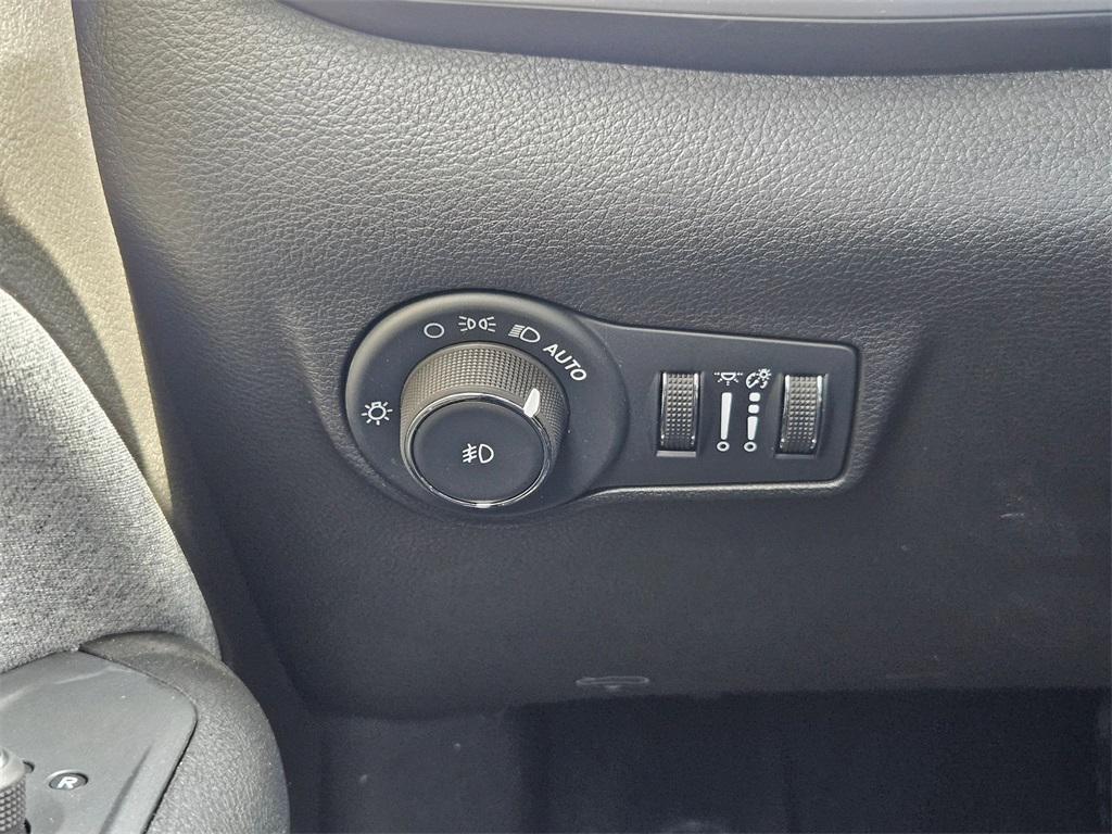 new 2025 Jeep Compass car, priced at $29,265