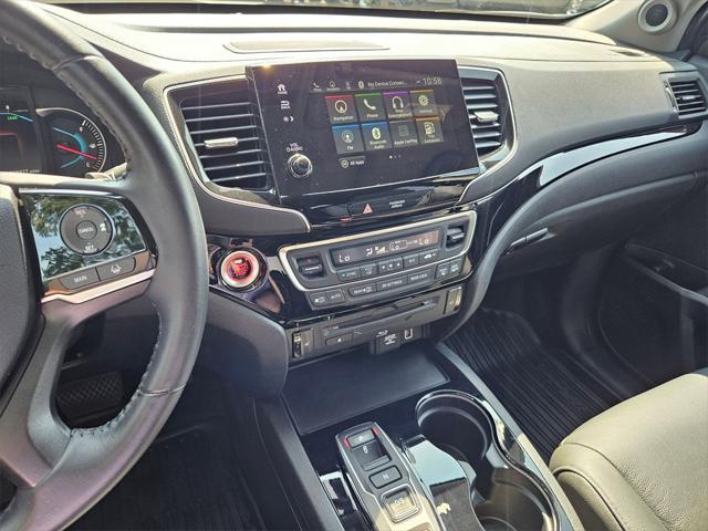 used 2022 Honda Pilot car, priced at $39,993
