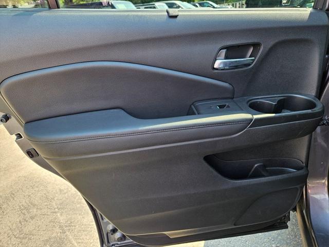 used 2022 Honda Pilot car, priced at $39,993