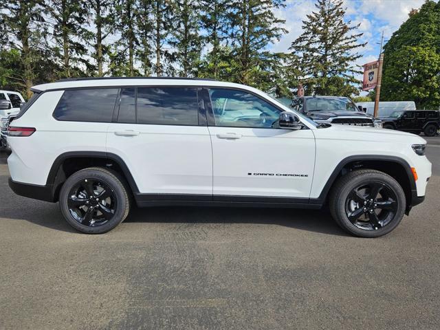 new 2024 Jeep Grand Cherokee L car, priced at $43,993