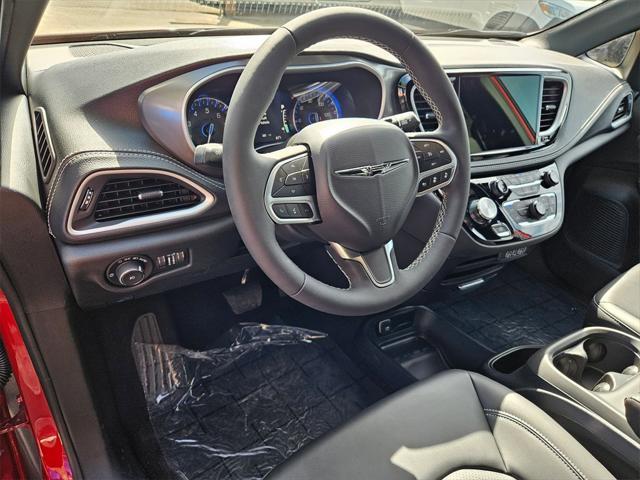 new 2025 Chrysler Pacifica car, priced at $45,948