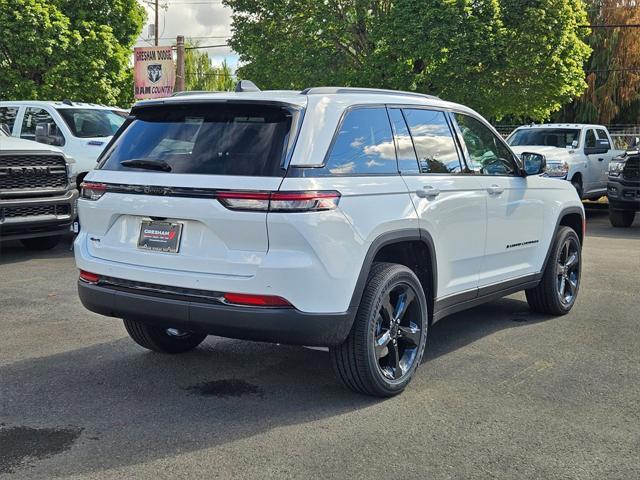 new 2024 Jeep Grand Cherokee car, priced at $38,493