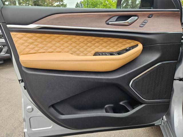 new 2025 Jeep Grand Cherokee car, priced at $62,493