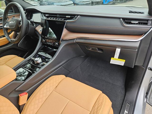 new 2025 Jeep Grand Cherokee car, priced at $62,493