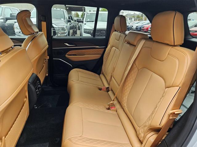 new 2025 Jeep Grand Cherokee car, priced at $62,493