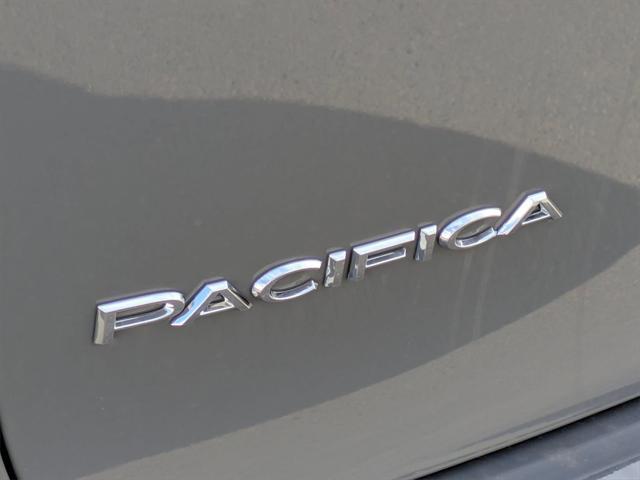 new 2025 Chrysler Pacifica Hybrid car, priced at $43,950