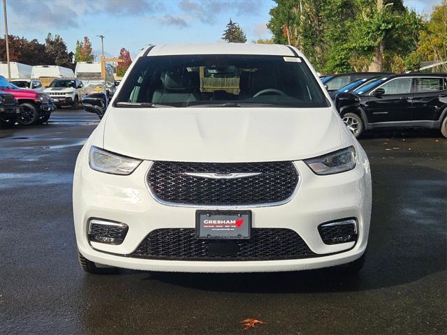 new 2025 Chrysler Pacifica car, priced at $42,493