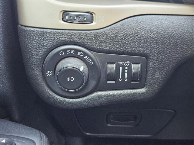 used 2015 Jeep Cherokee car, priced at $14,993
