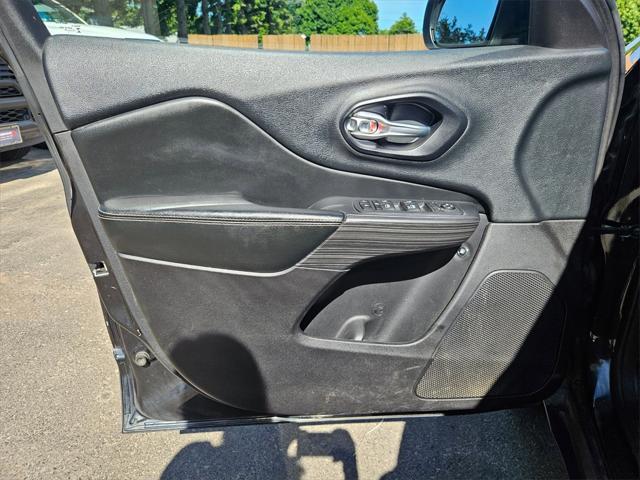 used 2015 Jeep Cherokee car, priced at $14,993
