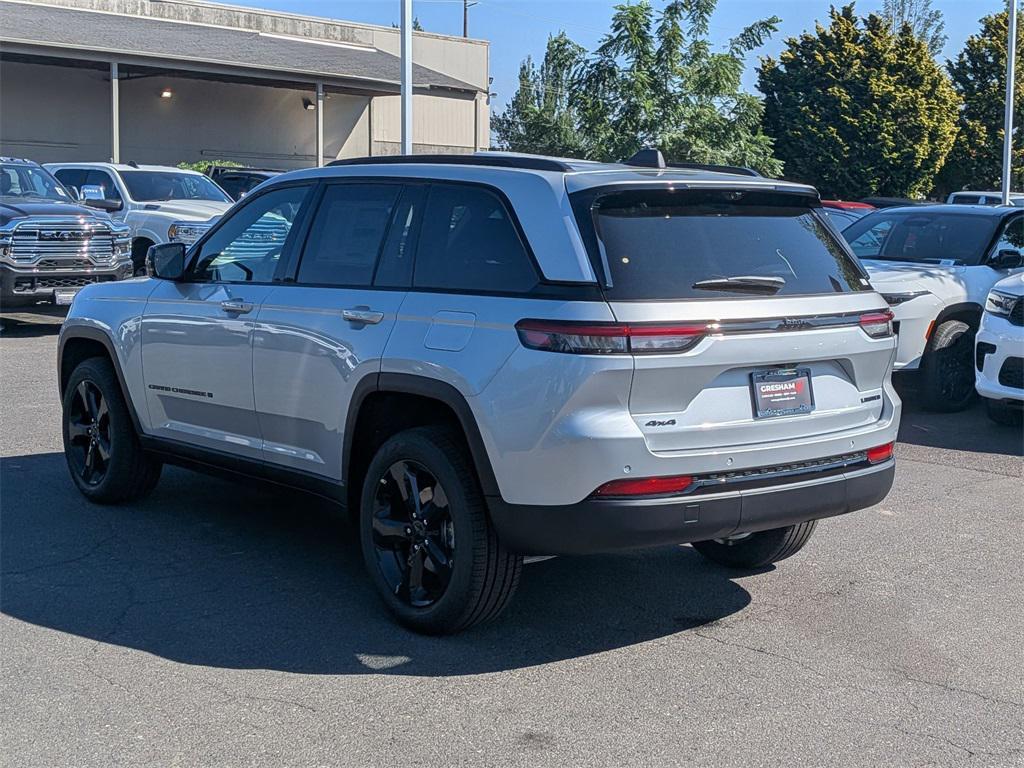 new 2025 Jeep Grand Cherokee car, priced at $45,999