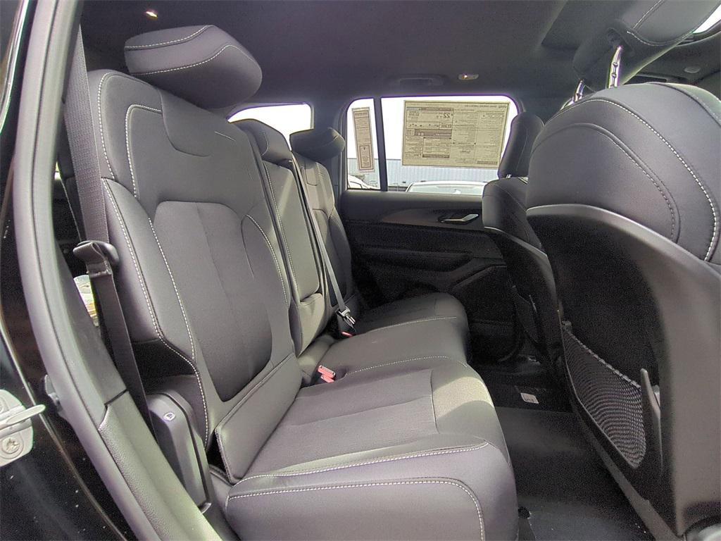 new 2025 Jeep Grand Cherokee car, priced at $39,493