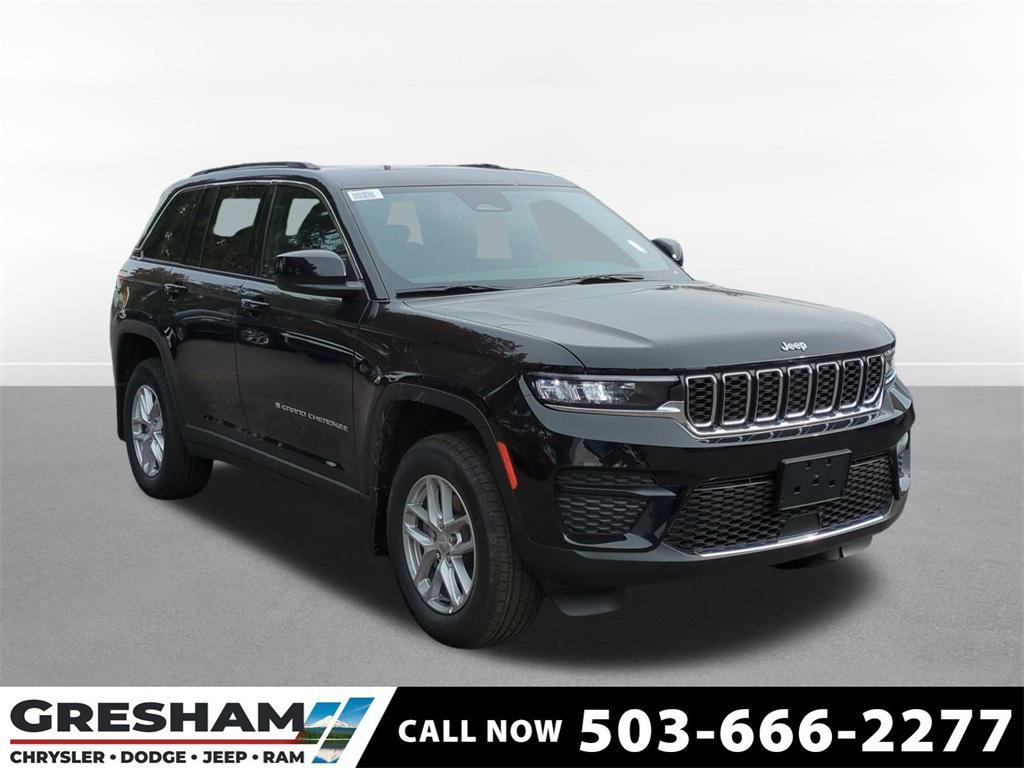 new 2025 Jeep Grand Cherokee car, priced at $39,493