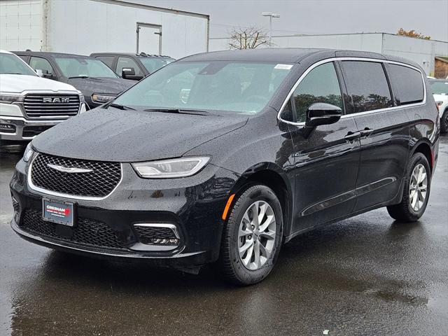 new 2025 Chrysler Pacifica car, priced at $42,249