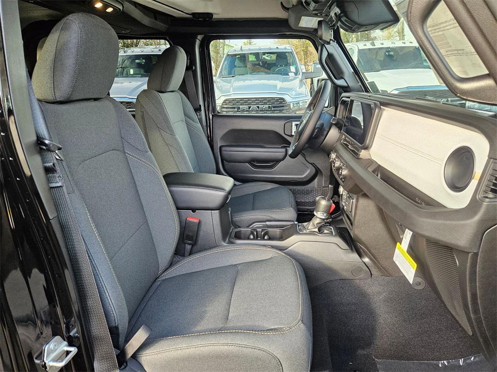 new 2025 Jeep Gladiator car, priced at $37,499