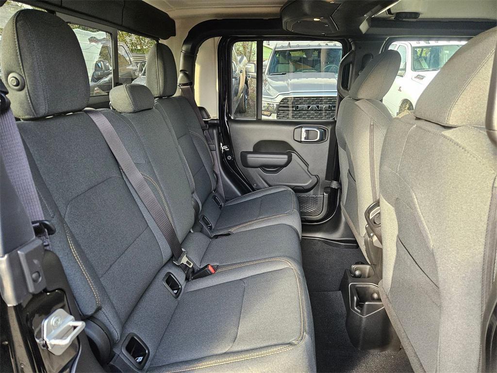 new 2025 Jeep Gladiator car, priced at $37,499