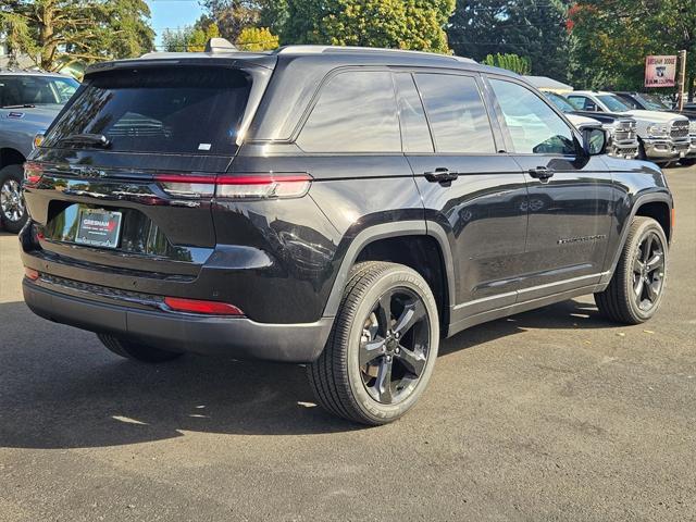 new 2025 Jeep Grand Cherokee car, priced at $42,993