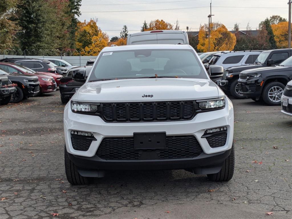 new 2025 Jeep Grand Cherokee car, priced at $44,999