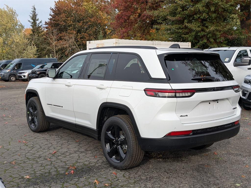 new 2025 Jeep Grand Cherokee car, priced at $44,999