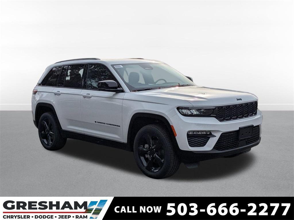 new 2025 Jeep Grand Cherokee car, priced at $43,999
