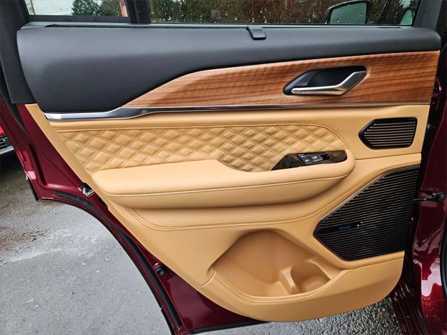 new 2025 Jeep Grand Cherokee car, priced at $67,493