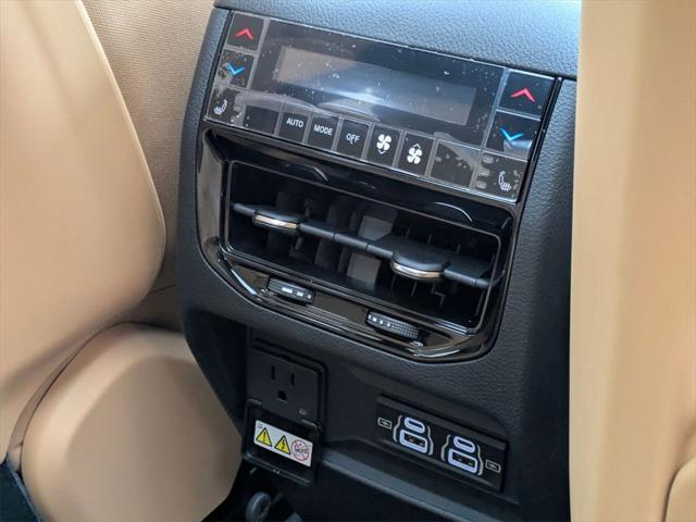 new 2025 Jeep Grand Cherokee car, priced at $59,993