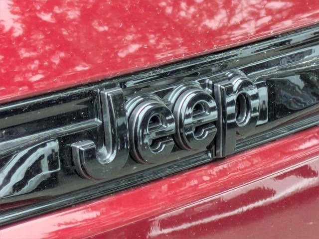 new 2025 Jeep Grand Cherokee car, priced at $59,993