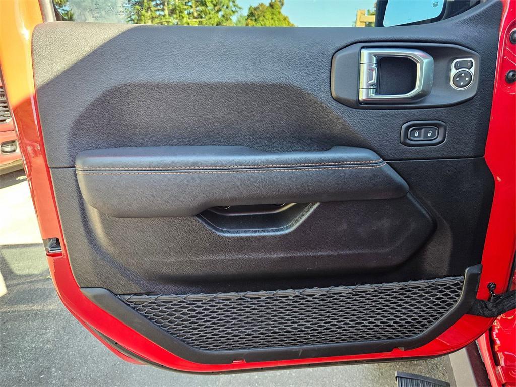 used 2022 Jeep Gladiator car, priced at $47,993