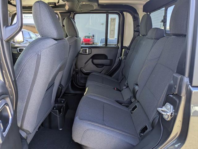 new 2025 Jeep Gladiator car, priced at $46,543