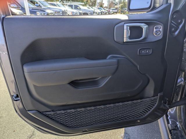 new 2025 Jeep Gladiator car, priced at $46,543