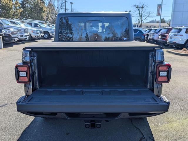 new 2025 Jeep Gladiator car, priced at $46,543