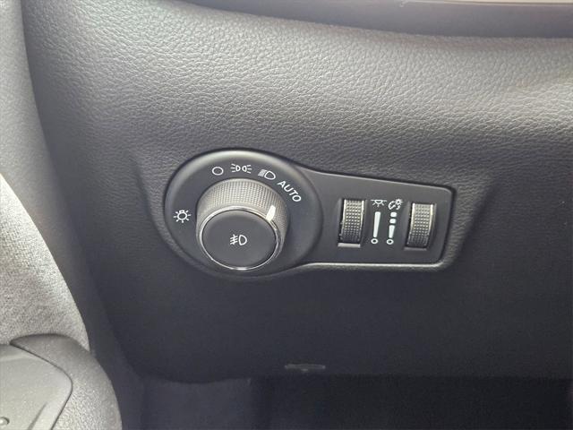 new 2025 Jeep Compass car, priced at $25,493