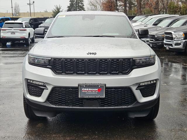 new 2025 Jeep Grand Cherokee car, priced at $42,993