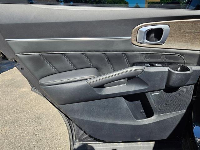 used 2022 Kia Sorento car, priced at $31,993