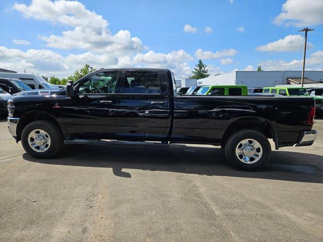 new 2025 Ram 3500 car, priced at $63,692