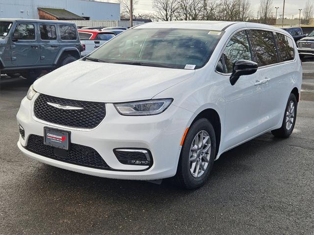 new 2025 Chrysler Pacifica car, priced at $39,993