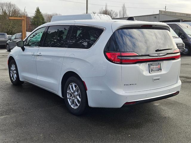 new 2025 Chrysler Pacifica car, priced at $39,993