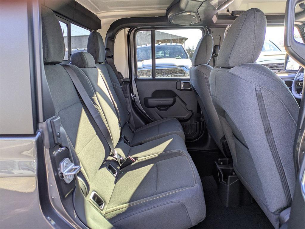 new 2025 Jeep Gladiator car, priced at $43,499