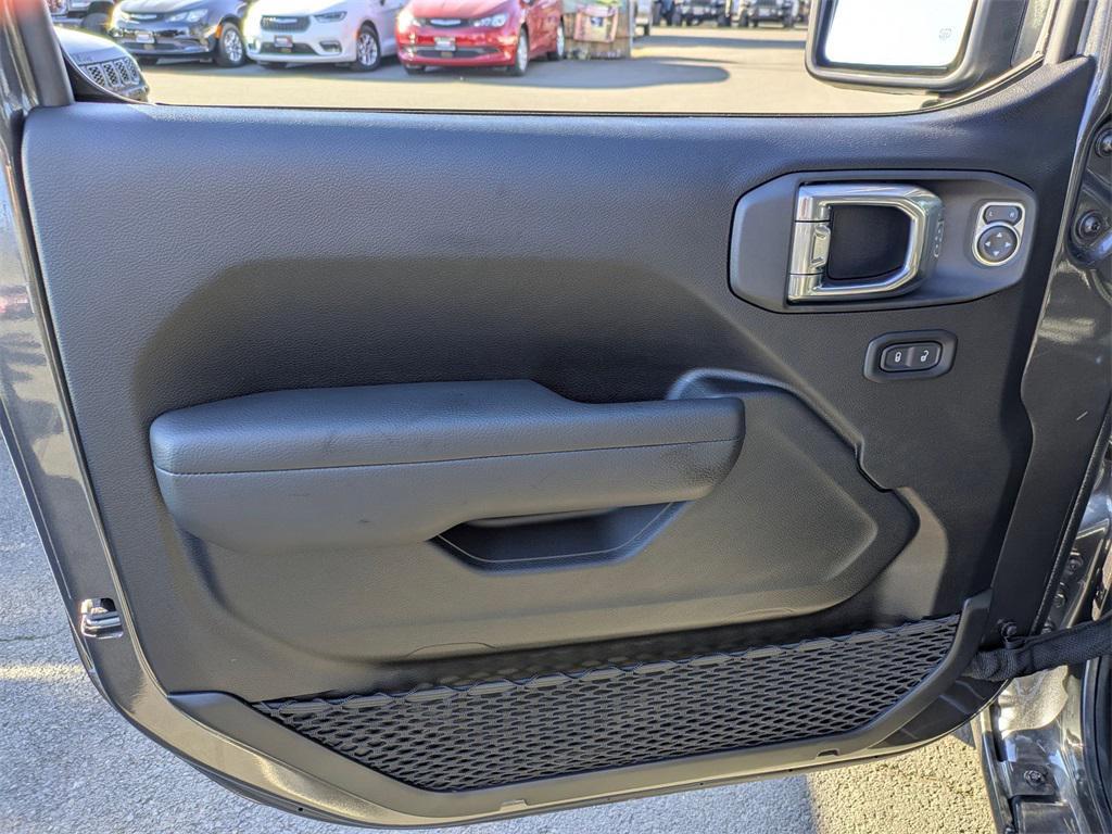 new 2025 Jeep Gladiator car, priced at $43,499