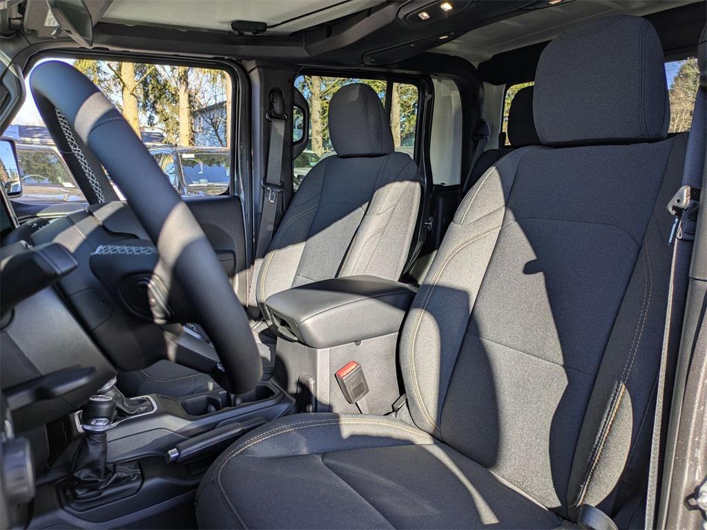 new 2025 Jeep Gladiator car, priced at $43,499