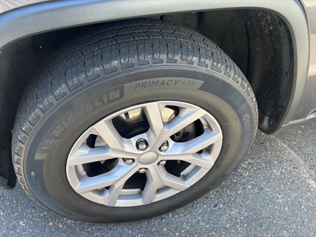 used 2015 Jeep Grand Cherokee car, priced at $12,993