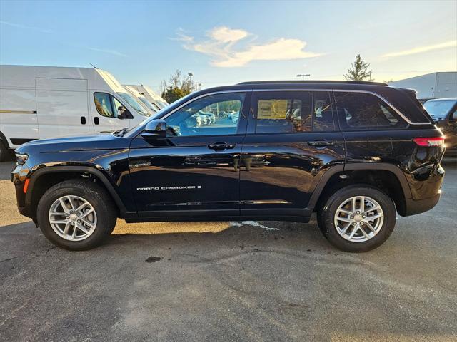 new 2025 Jeep Grand Cherokee car, priced at $37,493