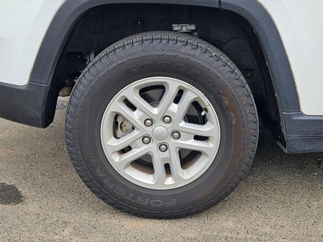 used 2023 Jeep Grand Cherokee car, priced at $30,993