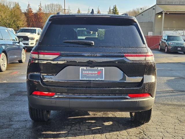 new 2025 Jeep Grand Cherokee car, priced at $40,493