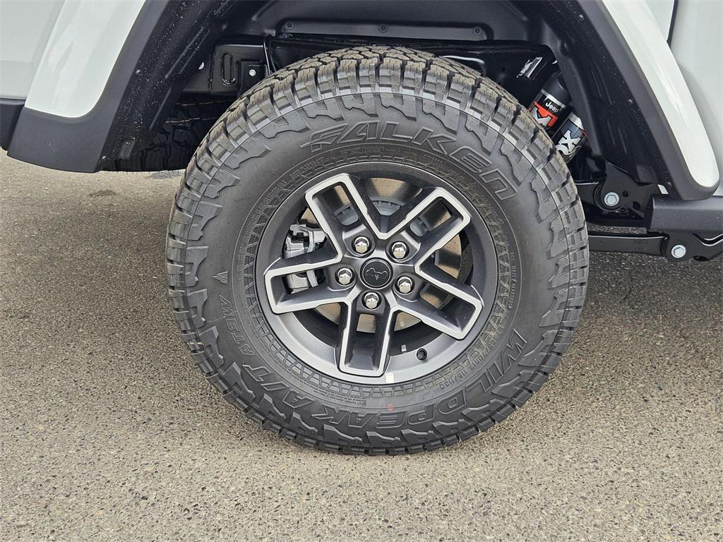 new 2025 Jeep Gladiator car, priced at $45,749