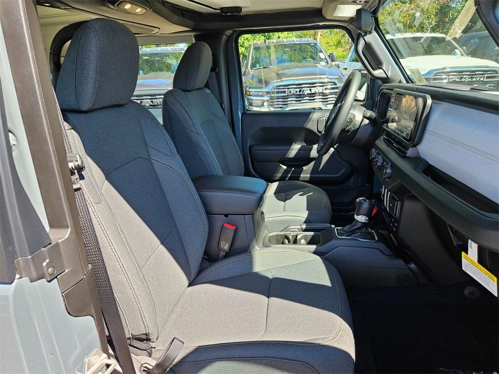 new 2025 Jeep Wrangler car, priced at $33,493