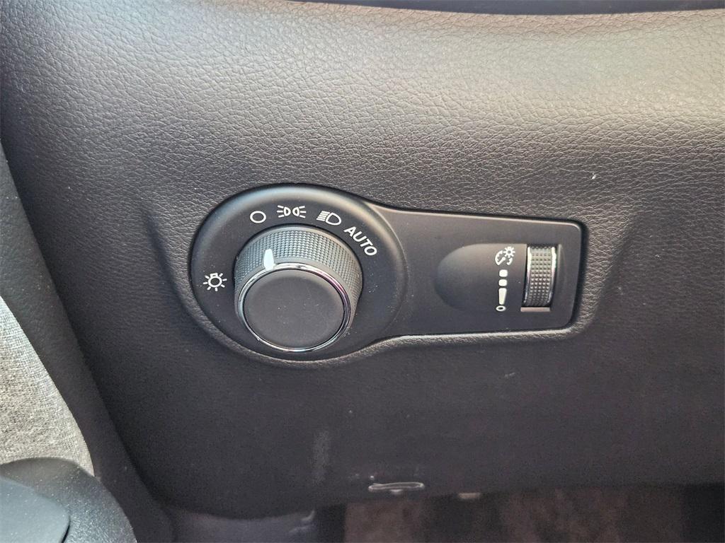 new 2025 Jeep Compass car, priced at $25,793