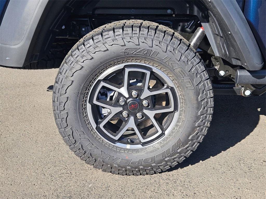 new 2025 Jeep Gladiator car, priced at $51,993