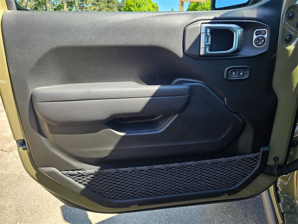new 2025 Jeep Wrangler car, priced at $56,993