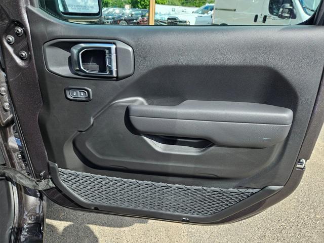 new 2025 Jeep Wrangler car, priced at $33,993