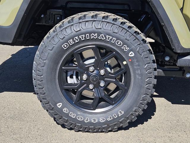 new 2025 Jeep Gladiator car, priced at $44,743